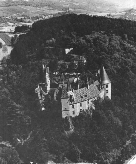 Le château de Rochepot