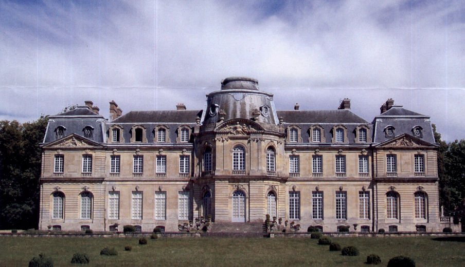 Vue du château de Champlâtreux.